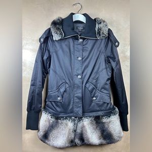Bebe Black Coat  Jacket With Removable Faux Fur Collar Sz MEDIUM! GREAT!